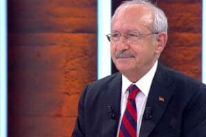 Millet İttifakı'nın Cumhurbaşkanı adayı ve CHP Genel Başkanı&nbsp;Kemal Kılı&ccedil;daroğlu,&nbsp;katıldığı canlı