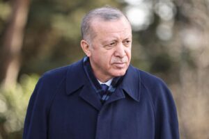 Cumhurbaşkanı Recep Tayyip Erdoğan, cuma namazı çıkışında soruları yanıtladı. Cumhurbaşkanı