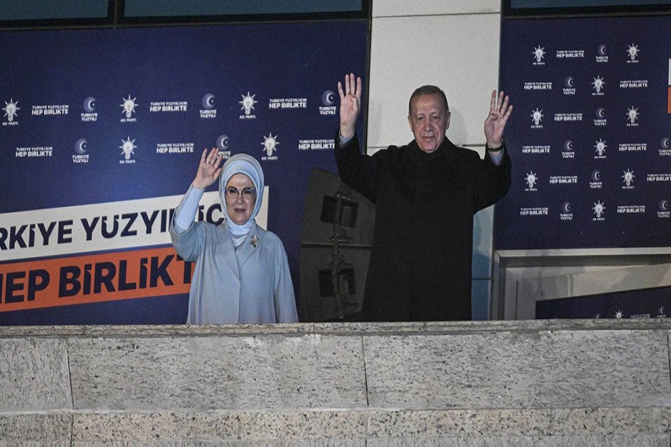 Cumhurbaşkanlığı seçiminde yüzde 49.5 oranında oy alan AK Parti Genel