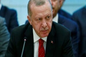 Cumhurbaşkanı Recep Tayyip Erdoğan cuma namazı sonrası gazetecilerin sorularını yanıtladı.