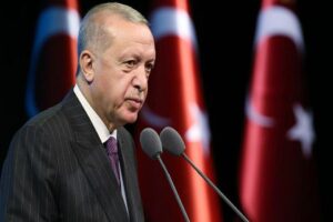 Son zamanlarda mutfak alışverisi için marketlere gidenler zamlı fiyatlarla karşılaşıyor.