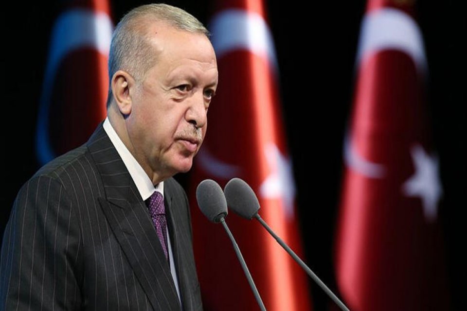 Son zamanlarda mutfak alışverisi için marketlere gidenler zamlı fiyatlarla karşılaşıyor.