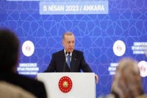 Cumhurbaşkanı Erdoğan, İsrail'in&nbsp;Mescid-i Aksa'ya y&ouml;nelik saldırısına tepki g&ouml;sterdi. Erdoğan, "Mescid-i