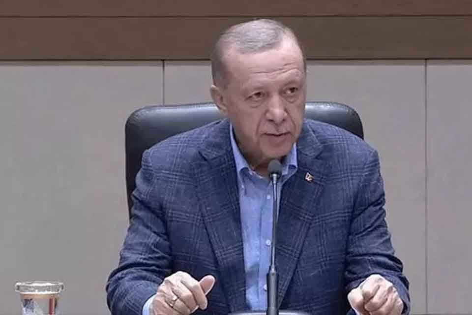 Cumhurbaşkanı Erdoğan, İstiklal Caddesi'ndeki patlamada 6 kişinin hayatını kaybettiğini, 53