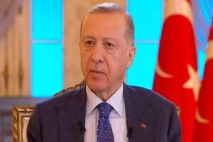 Cumhurbaşkanı&nbsp;Recep Tayyip Erdoğan, Ukrayna Devlet Başkanı Volodimir Zelenski,&nbsp;Rusya&nbsp;Devlet Başkanı&nbsp;Vladimir Putin&nbsp;ve&nbsp;Fransa