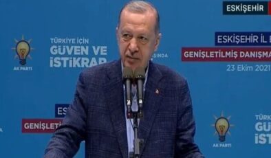 Cumhurbaşkanı Erdoğan'dan memurlara: 'Kılınıza dokunamazlar'