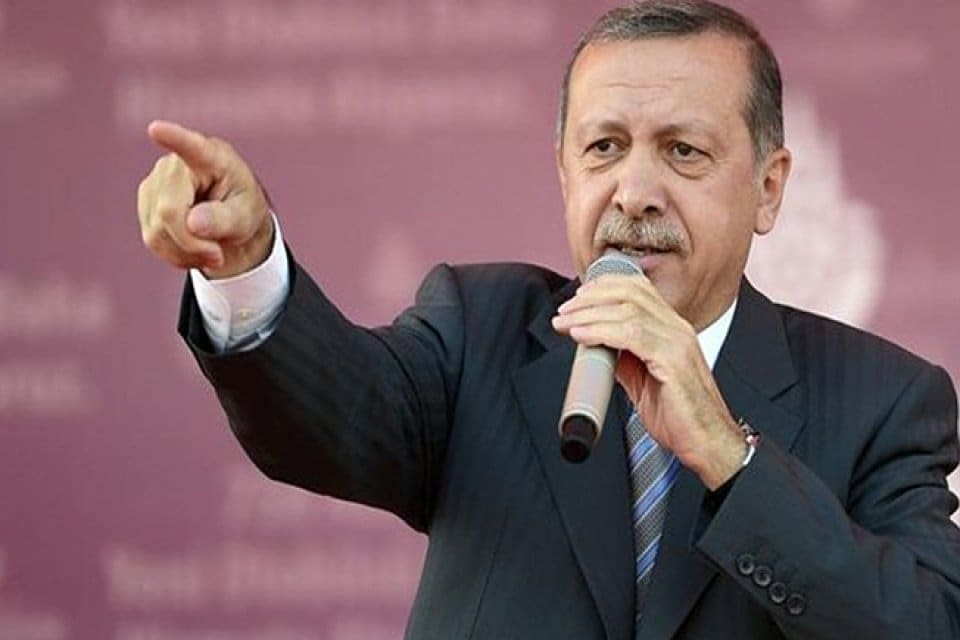 Cumhurbaşkanı Recep Tayyip Erdoğan, partisinin milletvekillerine se&ccedil;im &ouml;ncesi 'saha' talimatları