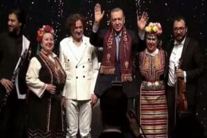 Cumhurbaşkanı Recep Tayyip Erdoğan, "2023 Roman Buluşması-Y&uuml;zyılın Romanını Birlikte Yazıyoruz"