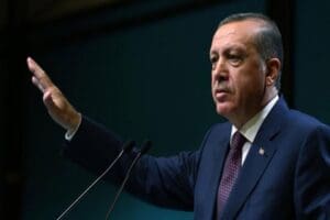 Cumhurbaşkanı Recep Tayyip Erdoğan, enflasyon karşısında hızla eriyen asgari &uuml;cret