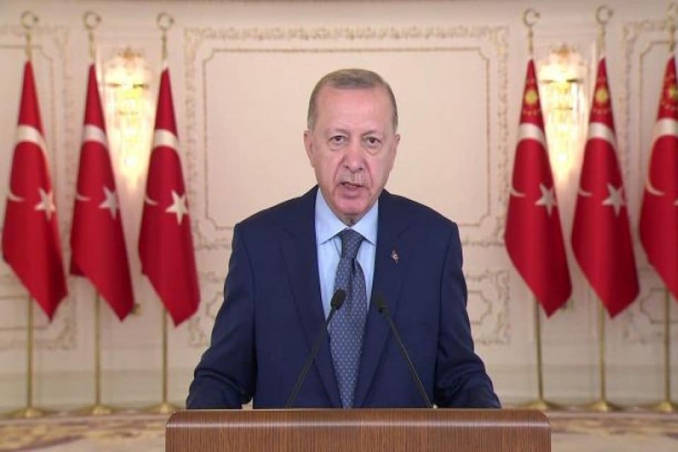 Cumhurbaşkanı Recep Tayyip Erdoğan, Rize&rsquo;de şiddetli yağışa bağlı oluşan sel