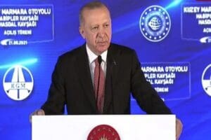 Yapımına 2013 yılında başlan Kuzey Marmara Otoyolu tamamlandı. A&ccedil;ılış t&ouml;reninde