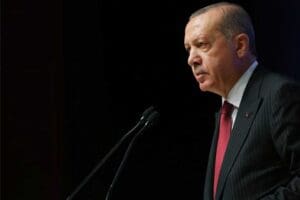 Cumhurbaşkanı Recep Tayyip Erdoğan başkanlığında 13.50'de başlayan Cumhurbaşkanlığı Kabine Toplantısı