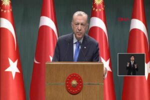 Cumhurbaşkanı Recep Tayyip Erdoğan başkanlığında Beştepe'de toplanan Cumhurbaşkanlığı Kabinesi sona