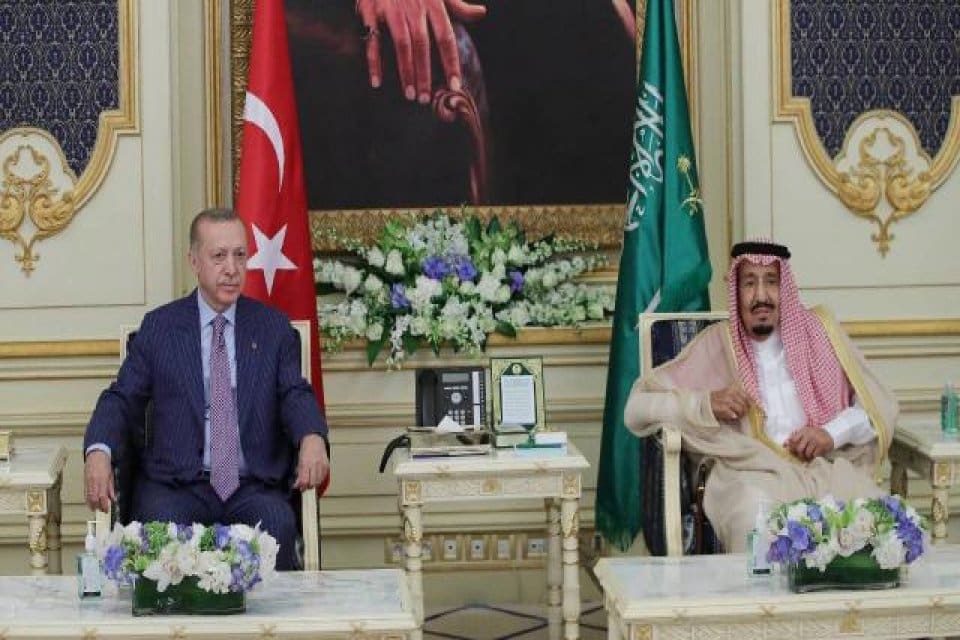 Cumhurbaşkanı Recep Tayyip Erdoğan yaklaşık 5 yıl sonra Suudi Arabistan'a