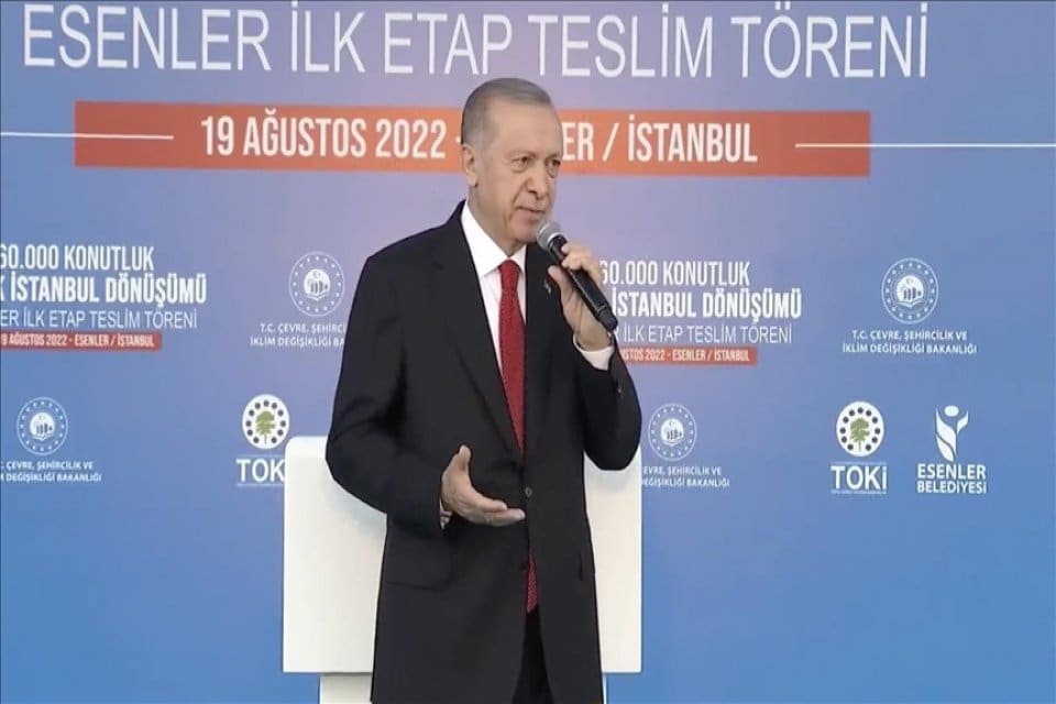 Cumhurbaşkanı Recep Tayyip Erdoğan, D&ouml;rtyol Meydanı'nda 60 bin konutluk B&uuml;y&uuml;k