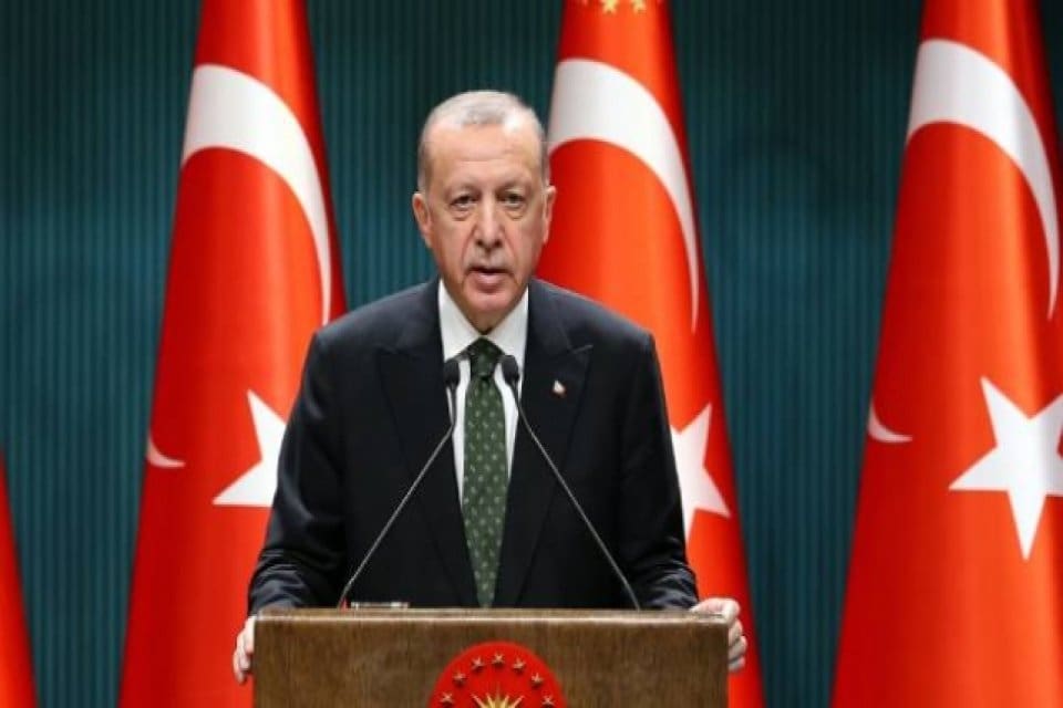 Cumhurbaşkanlığı S&ouml;zc&uuml;s&uuml;&nbsp;İbrahim Kalın, Rusya-Ukrayna Savaşı'nın derhal durdurulması ve m&uuml;zakere masasına