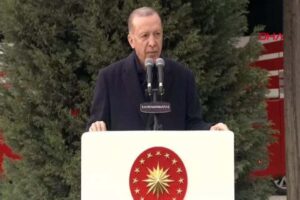 Cumhurbaşkanı Recep Tayyip Erdoğan, Kahramanmaraş Belediyesi önünde "Pazarcık Depremi Sonrası