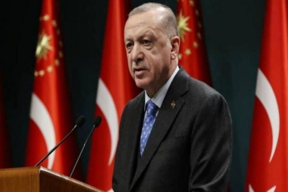 Cumhurbaşkanı Erdoğan, "Fiyatlar konusunda vicdansızlık yaparak milletin aşına, ekmeğine, ge&ccedil;imine