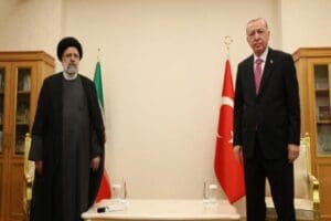 Cumhurbaşkanı Erdoğan, İran Cumhurbaşkanı Reisi ile bir araya geldi. İki