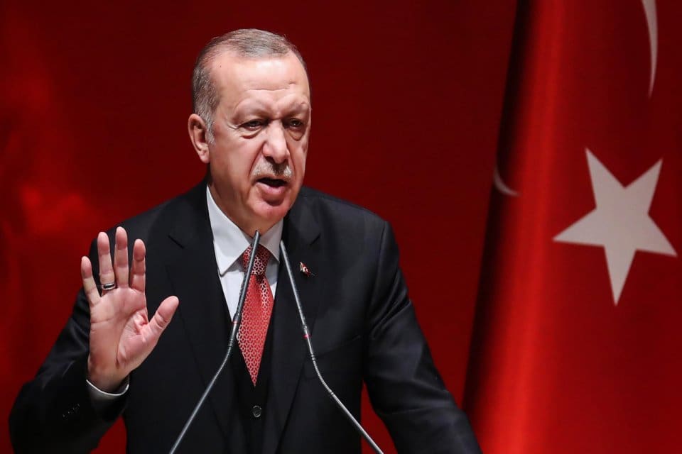 Cumhurbaşkanı Erdoğan, "&Uuml;lkemizi g&ouml;&ccedil; baskısına karşı korumak i&ccedil;in gereken t&uuml;m