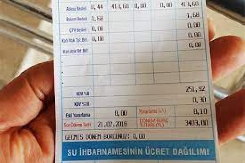 AK Parti Genişletilmiş İl Başkanları Toplantısı'nda konuşan Cumhurbaşkanı Erdoğan, belediyelerden