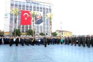 Ulu &Ouml;nder Mustafa Kemal Atat&uuml;rk'&uuml;n 84'&uuml;nc&uuml; &ouml;l&uuml;m yıl d&ouml;n&uuml;m&uuml; nedeniyle