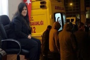 Yozgat'ın Sorgun il&ccedil;esinde Cumhuriyet Savcısı &Ouml;zlem Salkım (28), evinde arkadaş