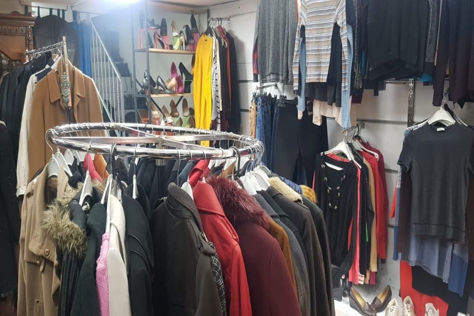 &Ccedil;ağdaş Yaşamı Destekleme Derneği İzmir İktisadi İşletmesi, &ccedil;ağdaş eğitim projelerini