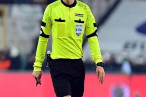 FIFA kokartlı hakemlerimiz Cüneyt Çakır ve Halil Umut Meler, Şampiyonlar