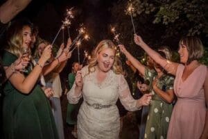Galler&rsquo;de yaşayan 27 yaşındaki Kayley Stead, evleneceği g&uuml;n nişanlısının ortadan