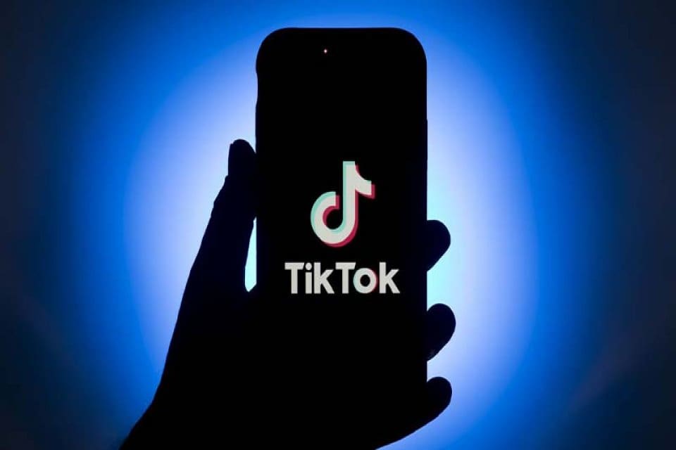 Danimarka Savunma Bakanlığı, siber g&uuml;venlik tedbirleri kapsamında &ccedil;alışanlarına resmi hizmette