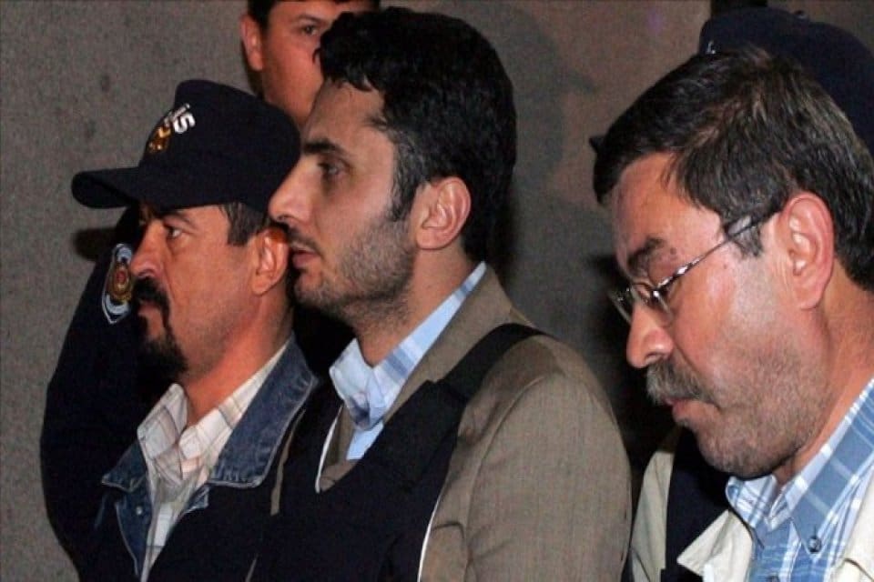 Danıştay saldırısının faili avukat Alparslan Arslan, Maltepe Cezaevi'ndeki koğuşunda &ouml;l&uuml;