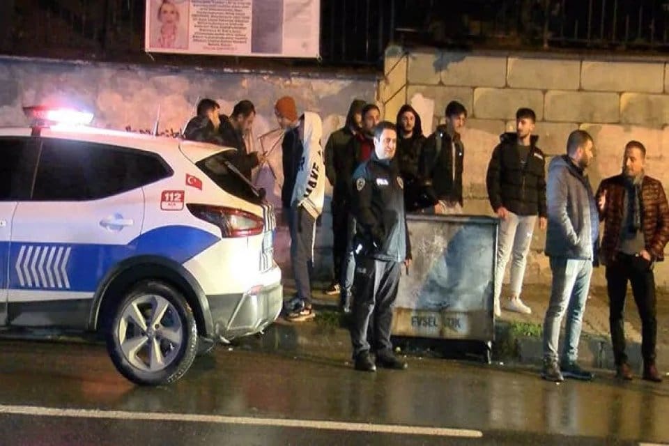 Maltepe&rsquo;de Abdulkadir K., kız arkadaşının ağabeyine yolda y&uuml;r&uuml;rken pompalı t&uuml;fekle