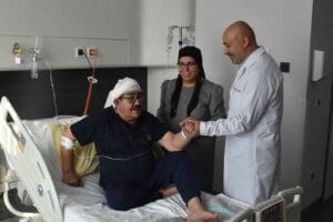 Fransa'da yaşayan Mustafa G&uuml;ney (64), halk arasında 'delirten hastalık' olarak