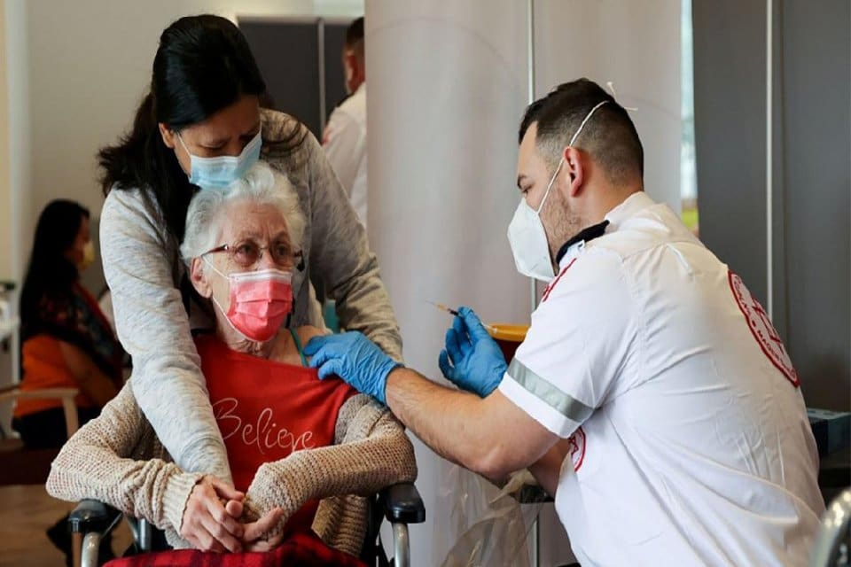 ABD Hastalık Kontrol ve &Ouml;nleme Merkezleri Direkt&ouml;r&uuml; Rochelle Walensky, koronavir&uuml;se