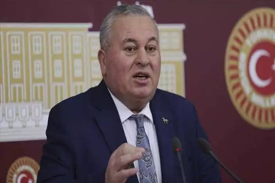 Demokrat Parti Ordu Milletvekili Cemal Enginyurt, AKP'nin H&Uuml;DA-PAR'la ittifak yapmasına