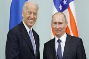 Kremlin'den yapılan a&ccedil;ıklamada, Rusya Devlet Başkanı Vladimir Putin ile ABD