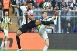 S&uuml;per Lig'in 36. haftasında oynanan derbi ma&ccedil;ta Beşiktaş ile Fenerbah&ccedil;e