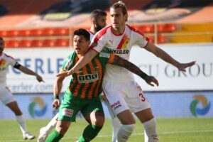 Süper Lig'in 28. haftasında son 3 maçı kayıpsız geçen Göztepe