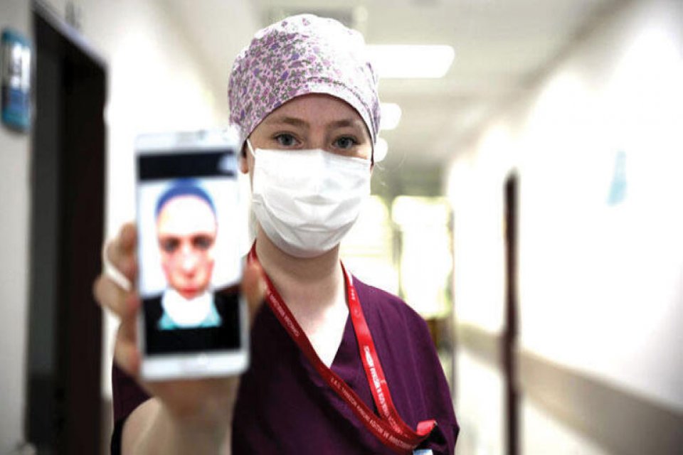 Trabzon'da Kanuni Eğitim ve Araştırma Hastanesi&rsquo;nde yoğun bakım servisinde g&ouml;revli