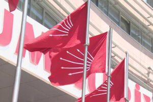 CHP Y&uuml;ksek Disiplin Kurulu İzmir İl Disiplin Kurulu'ndan &ccedil;ıkan kararları