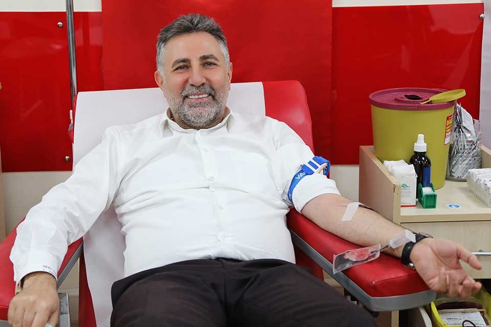 Bayraklı Belediye Başkanı Serdar Sandal, son d&ouml;nemde stokları azalan T&uuml;rk