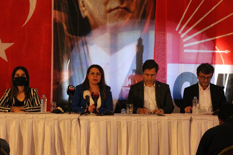 Cumhuriyet Halk Partisi( CHP) Genel Merkez tarafından d&uuml;zenlenen KHK mağdurlarıyla