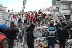 AFAD Başkanı Yunus Sezer, Kahramanmaraş'ta ger&ccedil;ekleşen 2 b&uuml;y&uuml;k depremde son