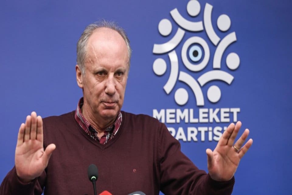 Memleket Partisi Genel Başkanı Muharrem İnce, 100 bin imzaya ulaşarak