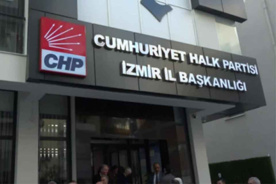 CHP İzmir'de İl Yönetim Kurulu toplantısı Başkan Deniz Yücel idaresinde