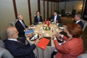 Muhalefetteki 6 partinin genel başkanları, g&uuml;&ccedil;lendirilmiş parlamenter sistem &ccedil;alışmasının son