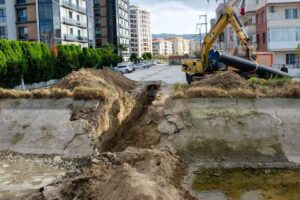 İzmir B&uuml;y&uuml;kşehir Belediyesi İZSU Genel M&uuml;d&uuml;rl&uuml;ğ&uuml;&rsquo;n&uuml;n 30 il&ccedil;ede birden y&uuml;r&uuml;tt&uuml;ğ&uuml;