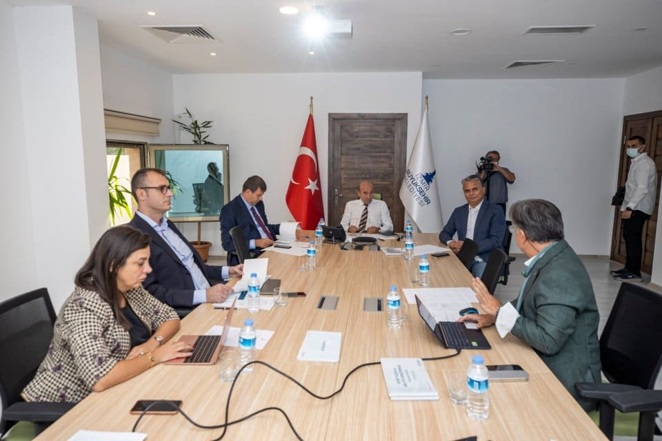 Sosyal Demokrat Kamu İşverenler Sendikası'nın (SODEMSEN) y&ouml;netim kurulu toplantısı İzmir