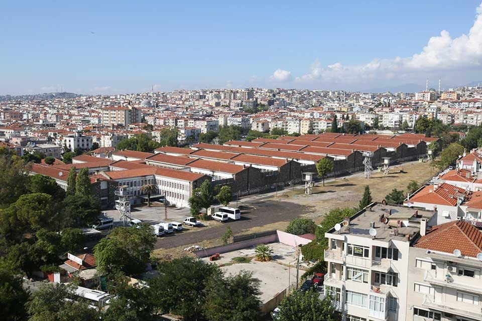 Buca Cezaevi'nin yıkım tarihi a&ccedil;ıklandı.&nbsp;&Ccedil;evre, Şehircilik ve İklim İl M&uuml;d&uuml;rl&uuml;ğ&uuml;